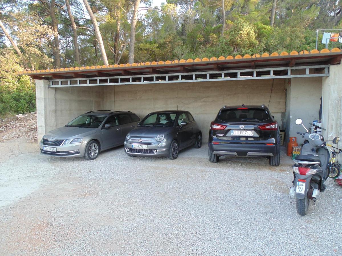 Villa Apartments Mate Cebalo Λομπάρδα Εξωτερικό φωτογραφία